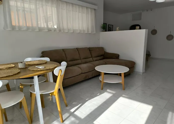 Costelia Apartament